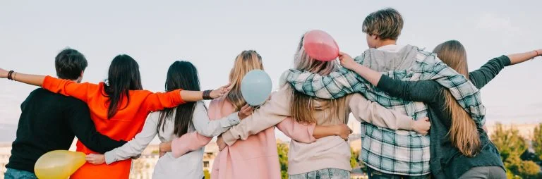 youth lifestyle teen friendship communication